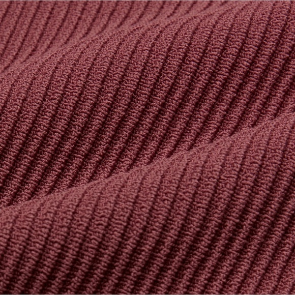 Aritzia Babaton Sundried Red Sculpt Knit Mini Skirt -Size XXS - Picture 9 of 9